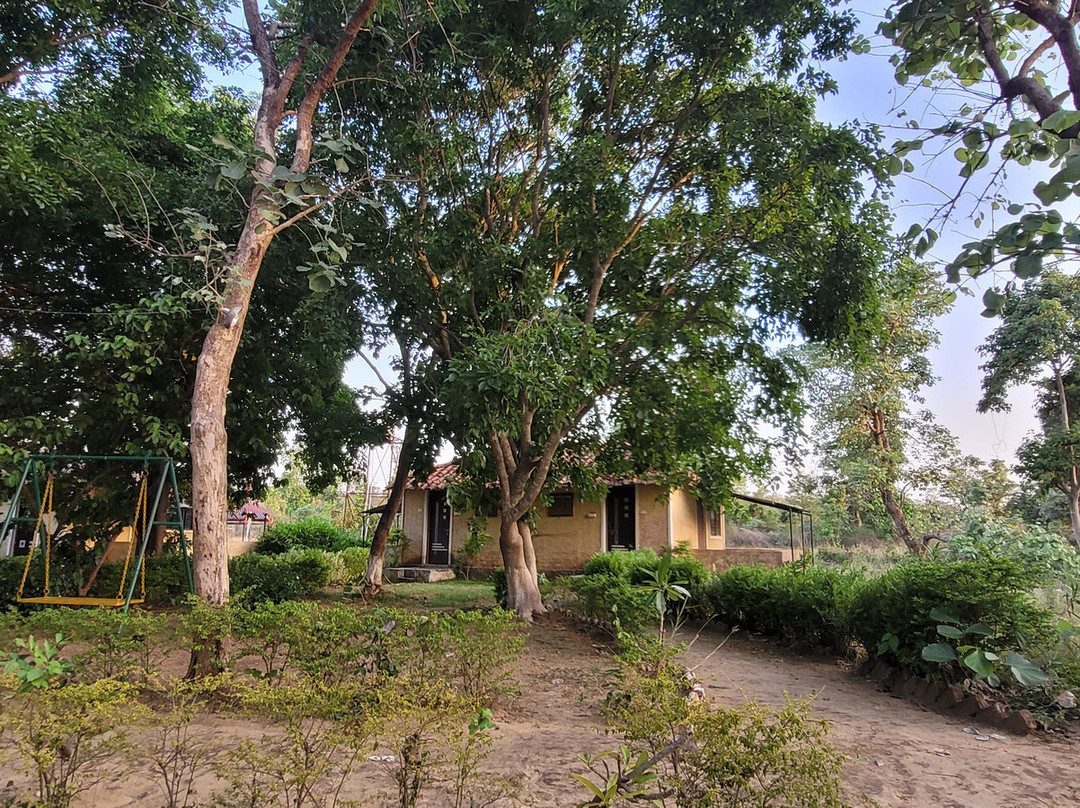 Tribal Woods Kanha主图