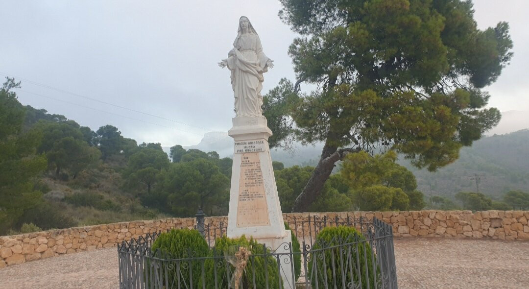 Mirador de La Virgen Blanca-Totana必去景点