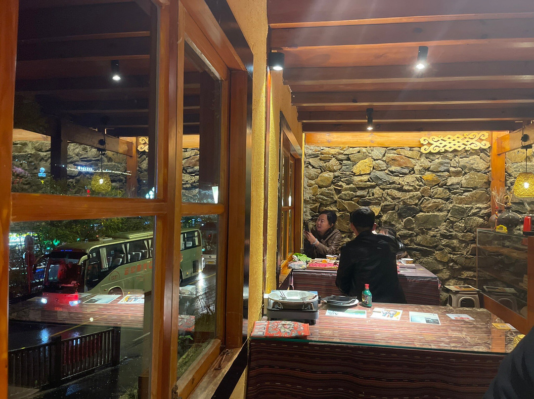 九寨沟青稞游多多客栈主图