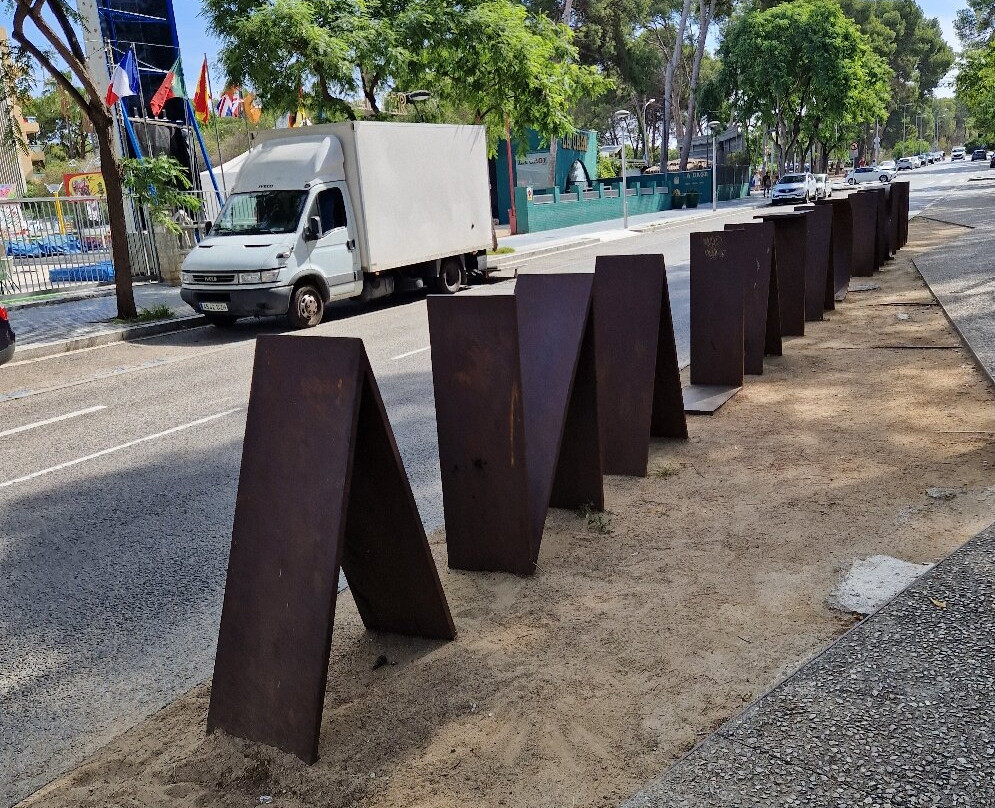 Sculpture Letres Salou-萨洛必去景点