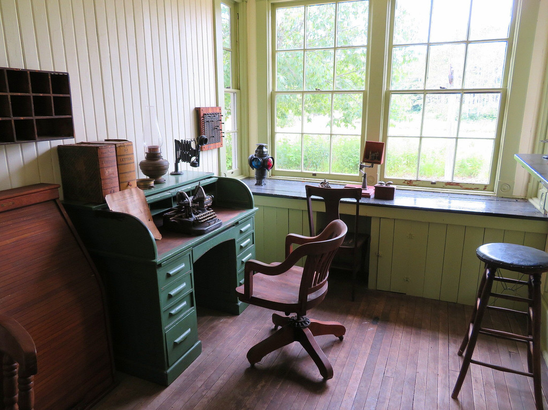 Pinecrest Historical Village景点图片