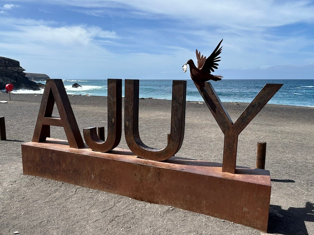 Playa De Ajuy景点图片