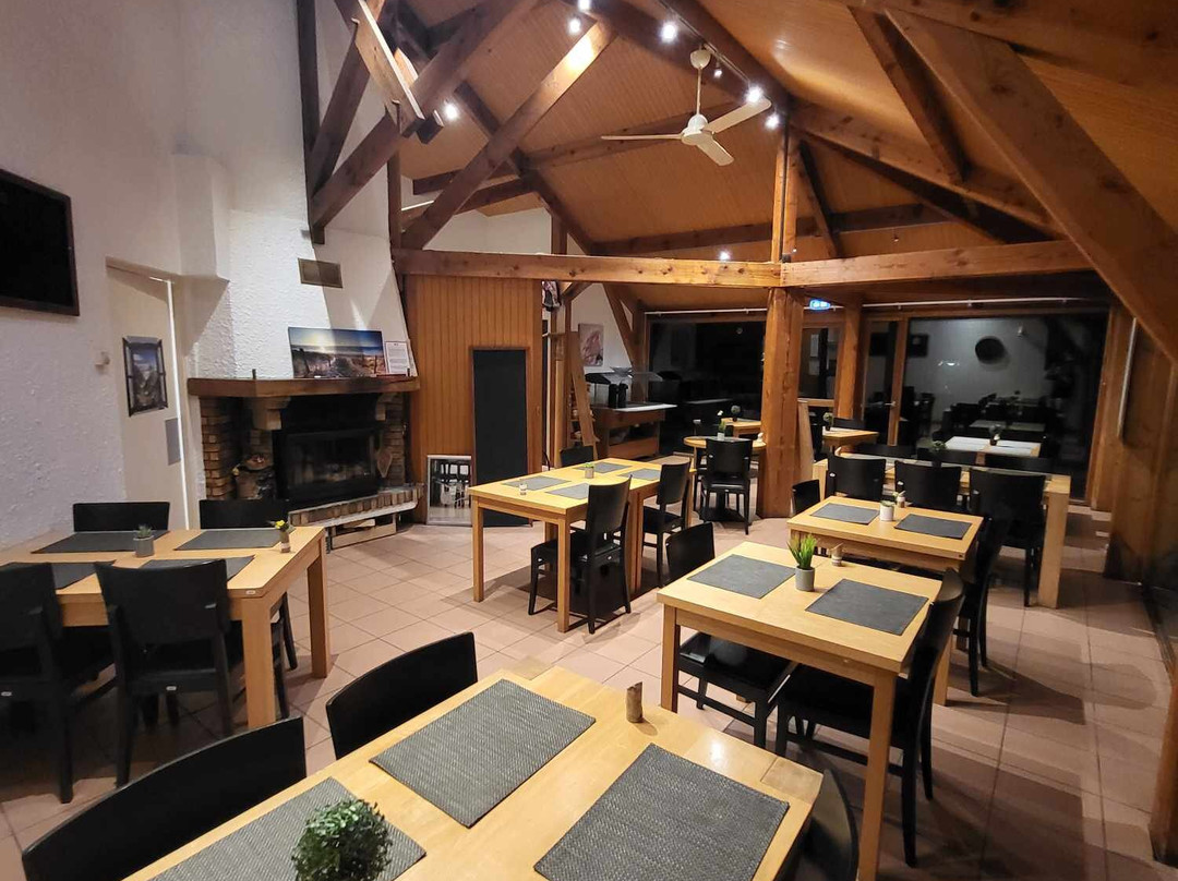 Hôtel La Maïade主图