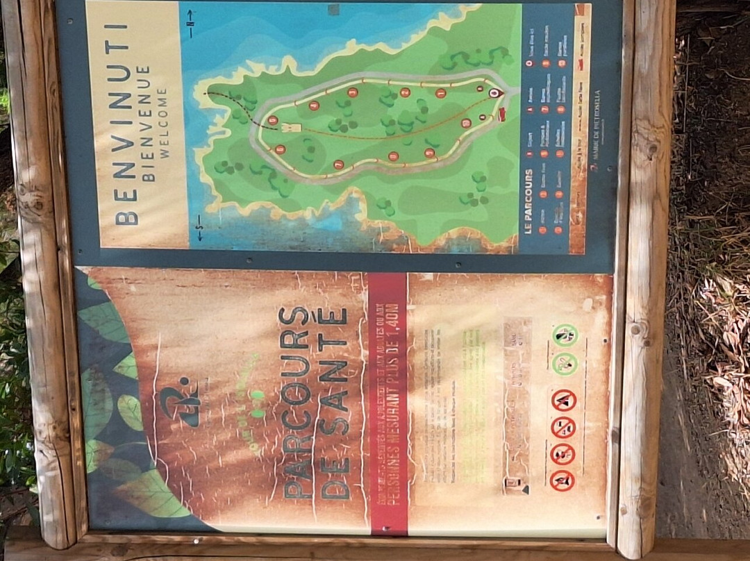 Tour d'Isolella景点图片