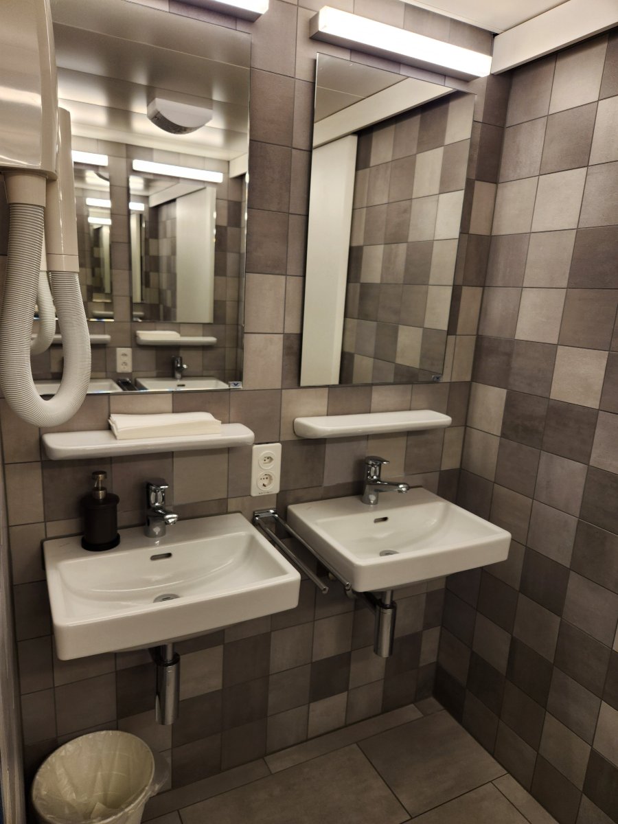 卢塞恩背包客旅舍-浴室