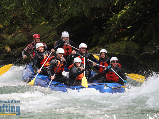 Chilliwack River Rafting-奇利瓦克必去景点