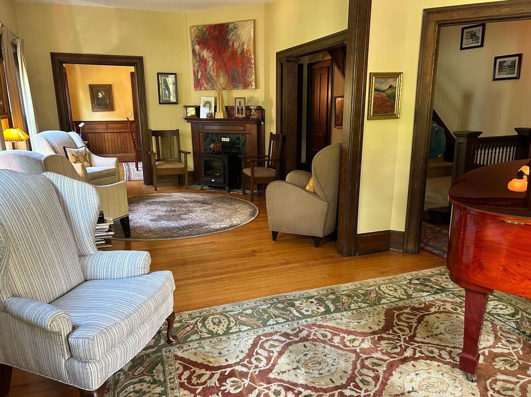 The Parkside House主图