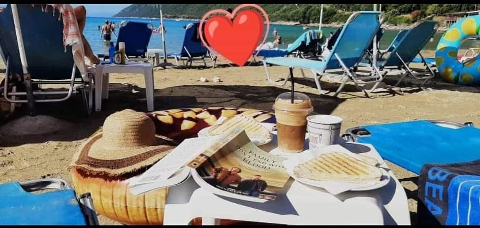 Cave Bar - Ponti Vasiliki-Vasiliki必去景点