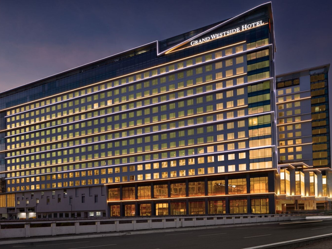 Grand Westside Manila Bay