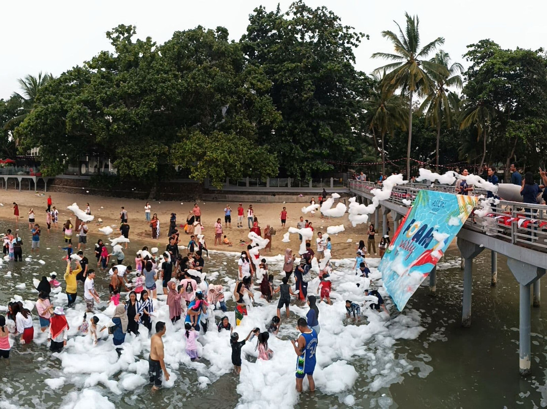 阿斯顿安亚海滩酒店主图