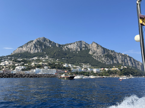 Gianni's Boat-卡碧岛必去景点