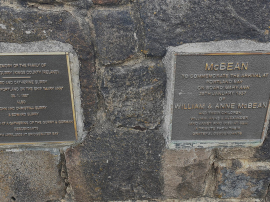 Immigrants Wall-波特兰必去景点