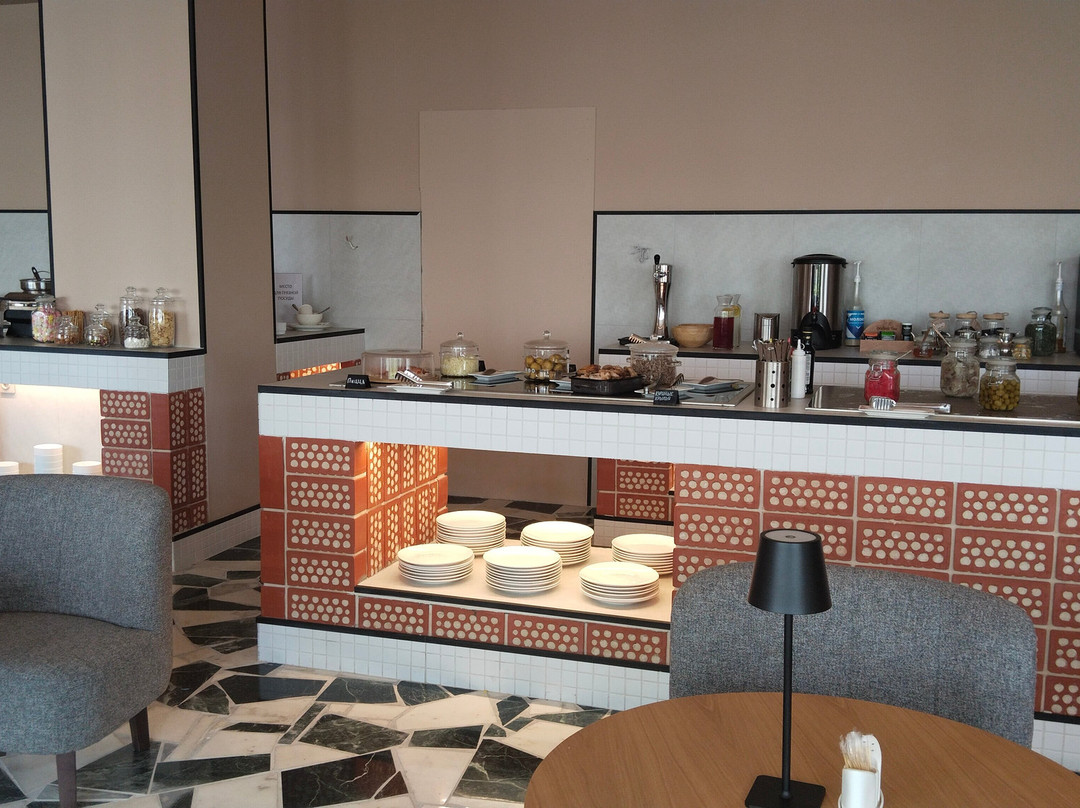 Apri Polet Hotel主图