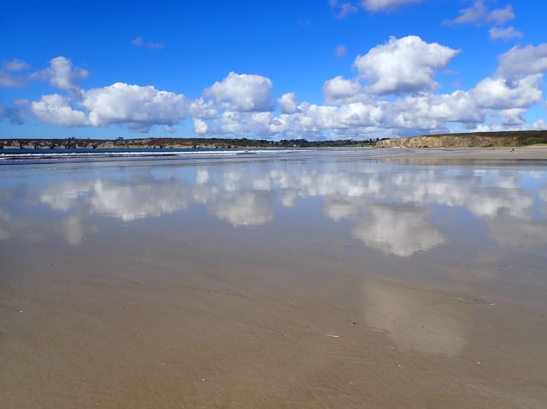 Plage De Kersiguenou-Crozon必去景点