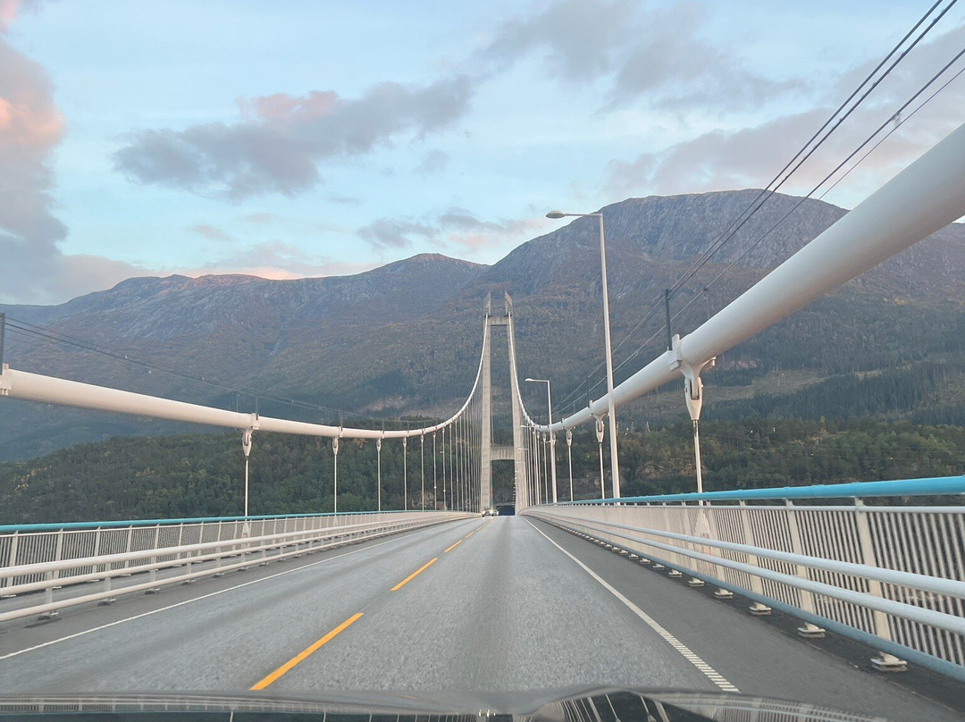 Hardanger Bridge景点图片