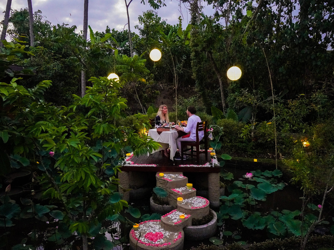 富丽华独家水疗别墅酒店主图