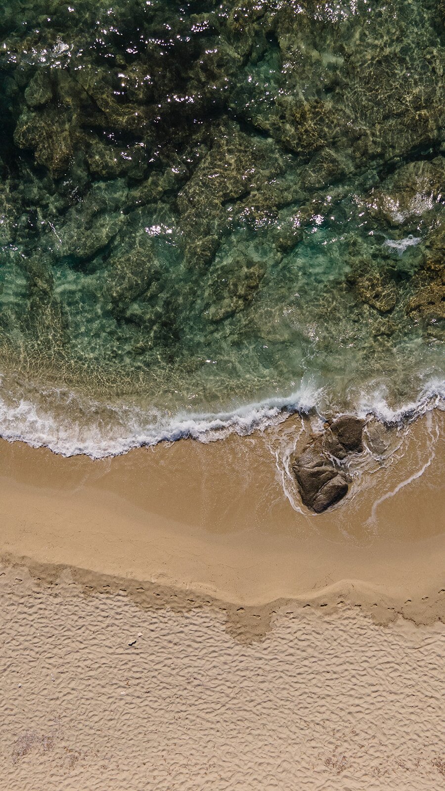 Eden Beachfront Residences & Suites-泳池