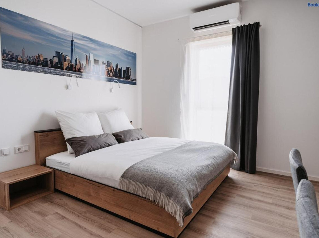 Step Inn - The Fair Hotel主图