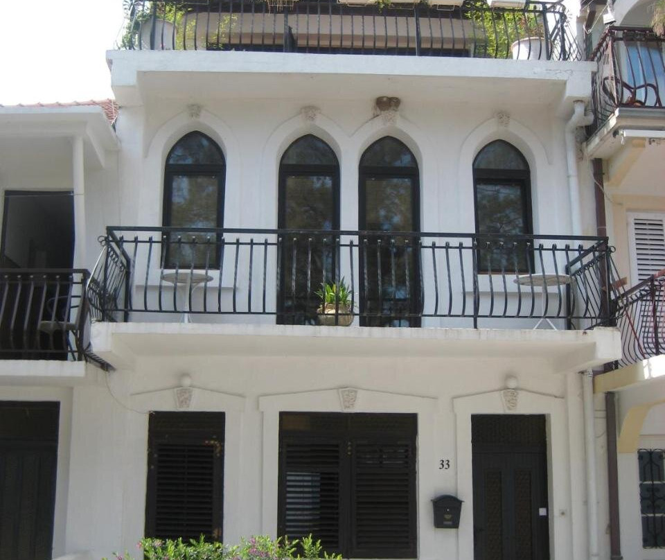 Apartments Colic