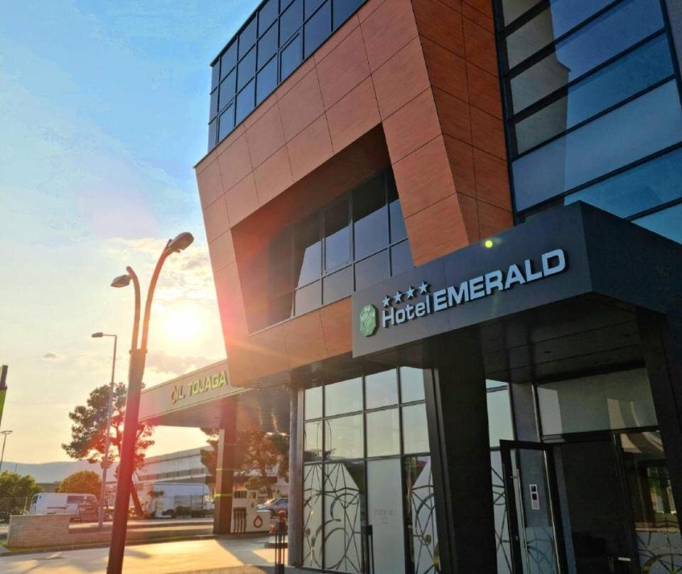 Hotel Emerald