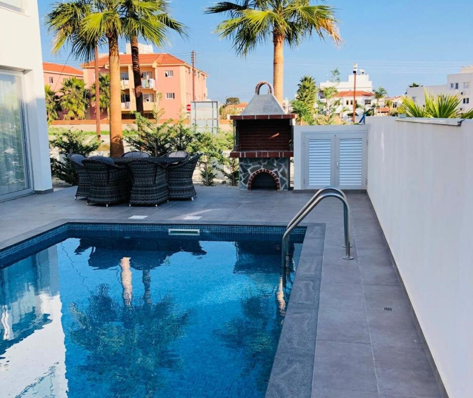 Mobina Villas