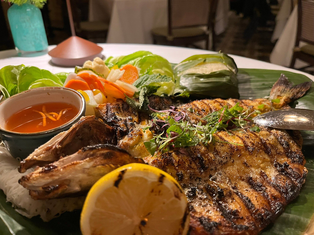 Le Colonial - Lake Forest