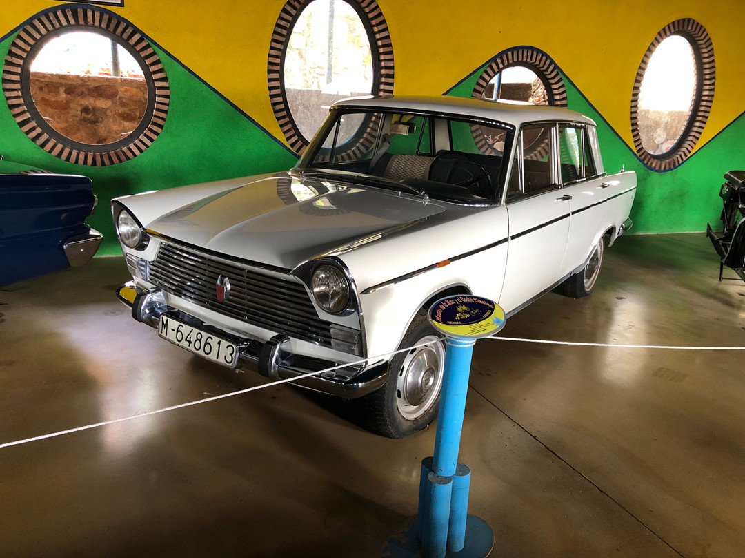 Museo de la Moto y El Coche Clasico-Hervas必去景点
