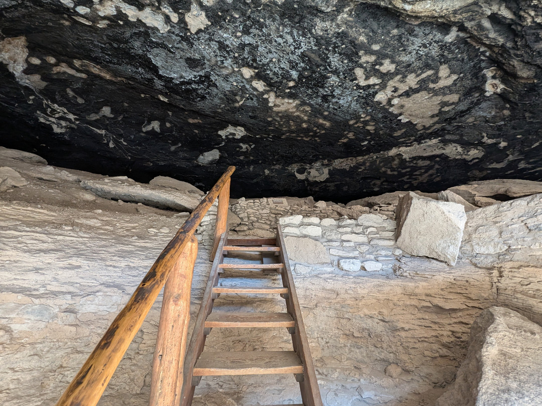 Gila Cliff Dwellings National Monument景点图片