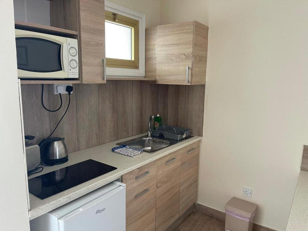 Antonis G Apartment Hotel主图