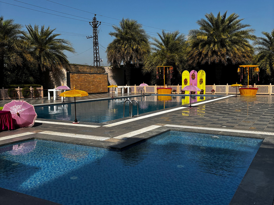 The Lal Vilas Hotels & Resorts主图