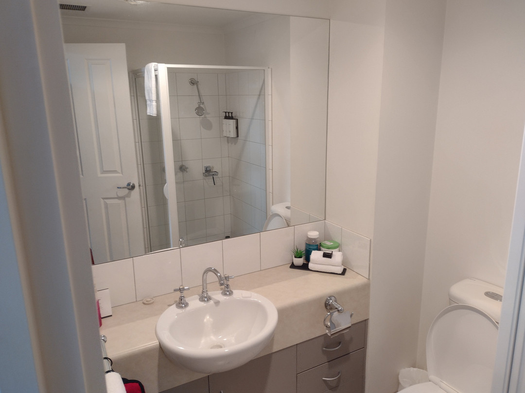 瓦南布尔探索酒店主图