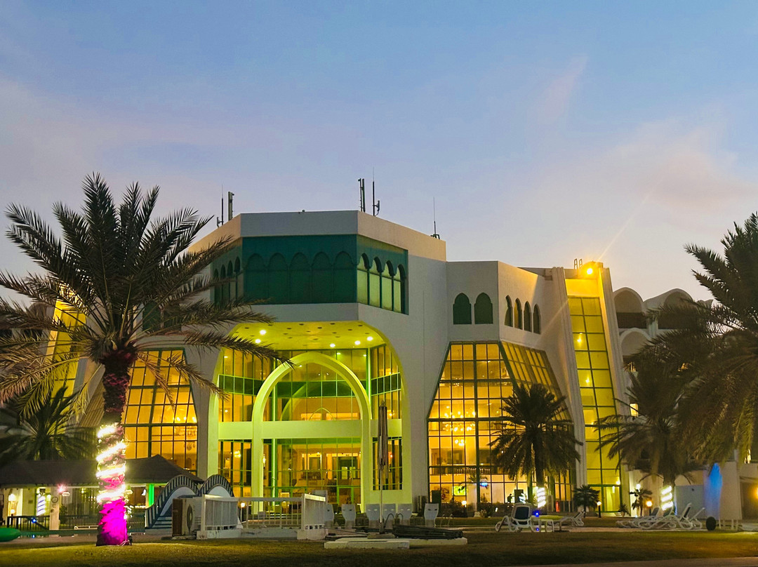 米尔法酒店主图