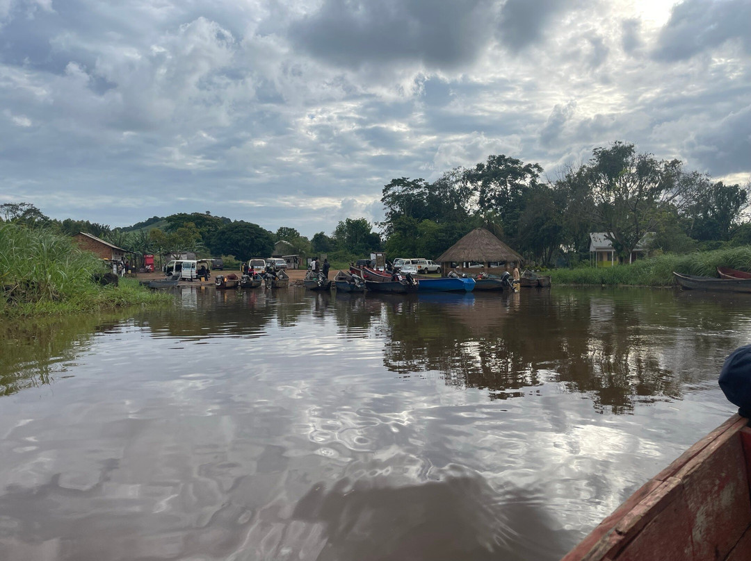 Lake Victoria Sunset & Equator Cruise-恩德培必去景点