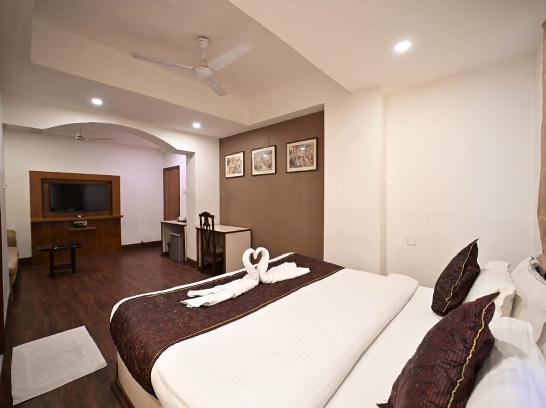 普拉克大陆饭店主图