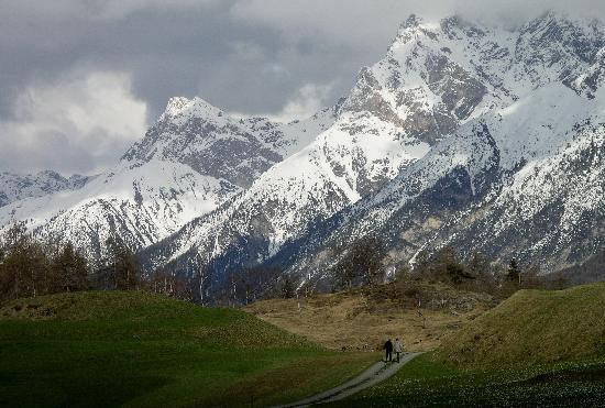 Bed & Breakfast Ardez主图