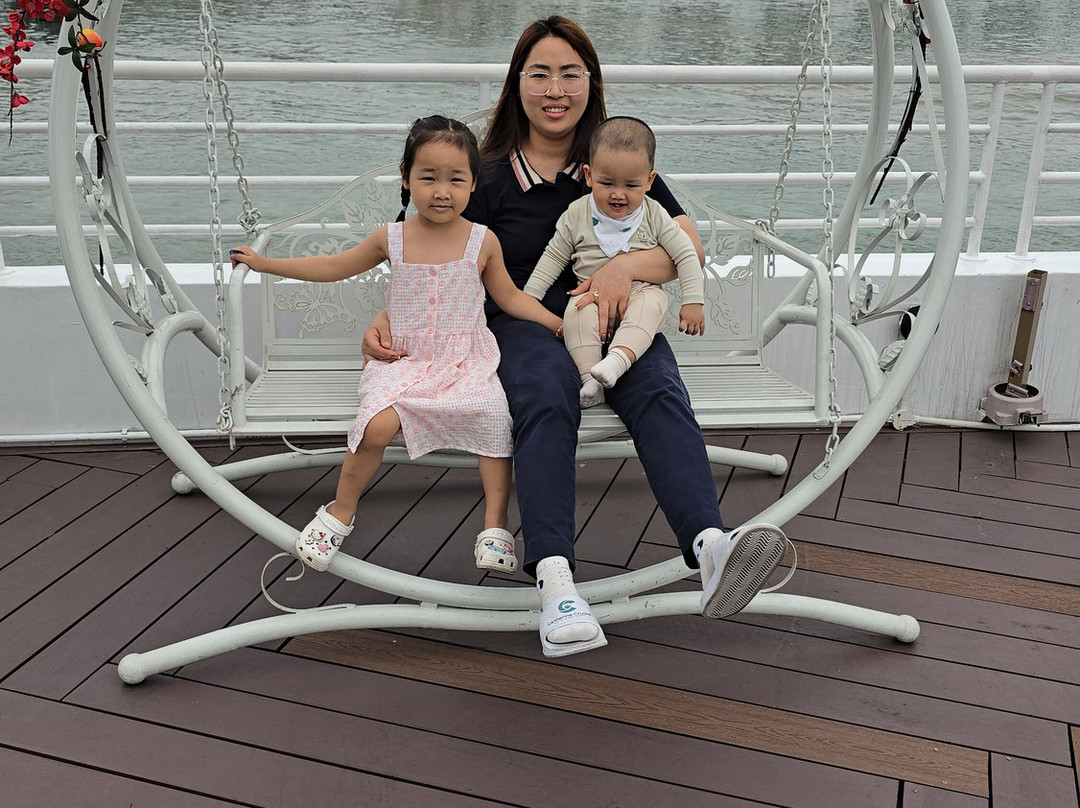 Catherine Cruises景点图片