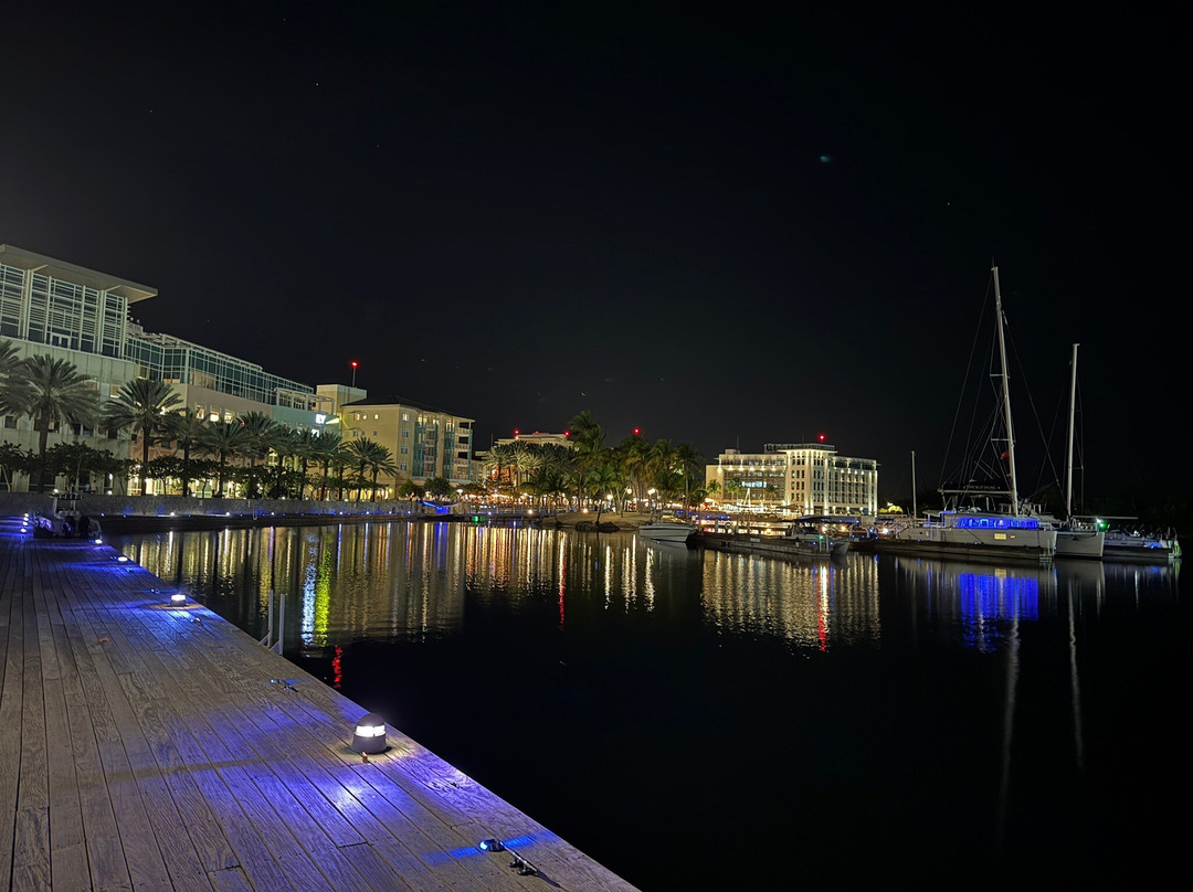 Camana Bay-大开曼岛必去景点