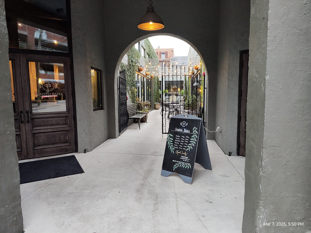 Quanto Basta: Italian Eatery & Wine Bar - Wilmington