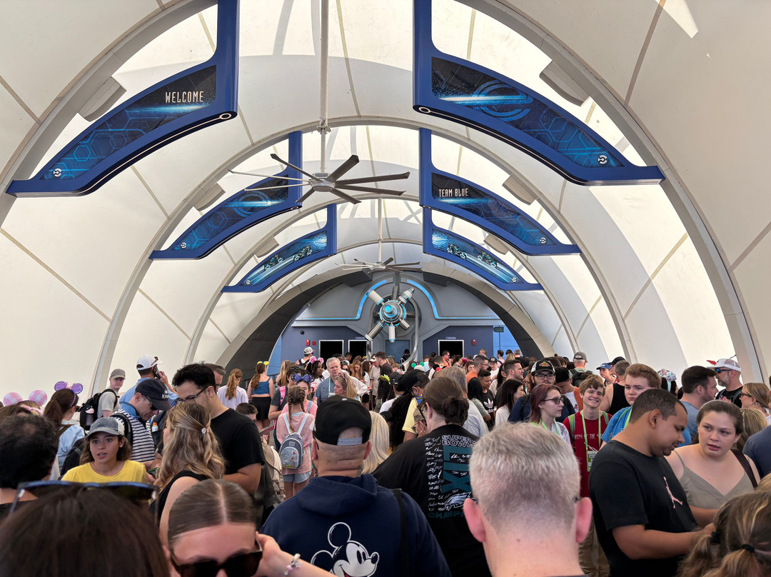 TRON Lightcycle-Lake Buena Vista必去景点