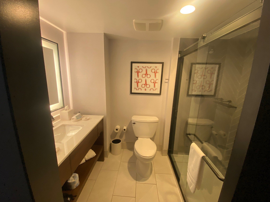 Cumberland House Knoxville Tapestry Collection By Hilton主图