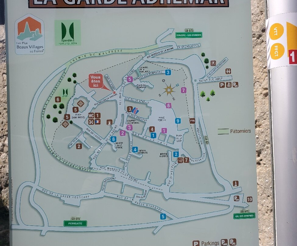 Eglise Saint-Michel-La Garde-Adhemar必去景点