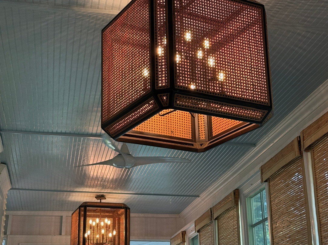 Captain's Quarters Inn主图