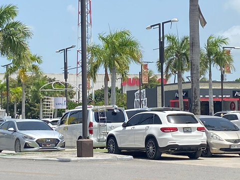 San Juan Shopping Center-蓬塔卡纳必去景点