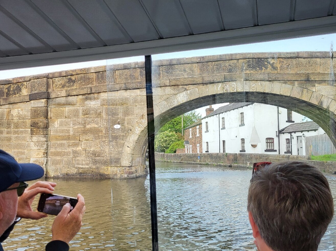 Lancashire Canal Cruises景点图片