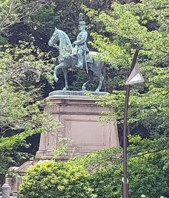 Komatsunomiya Akihito Shinno Statue-Uenokoen必去景点