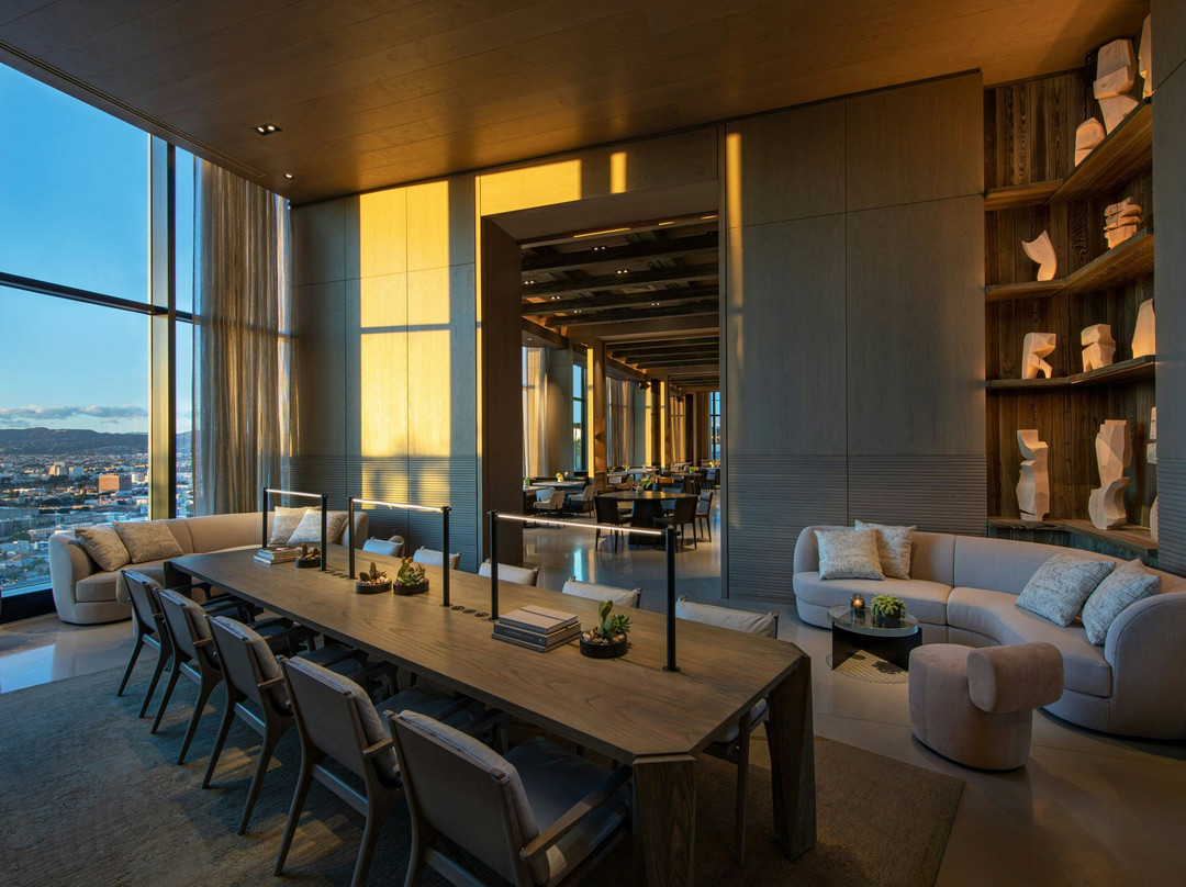 AC Hotel Downtown Los Angeles