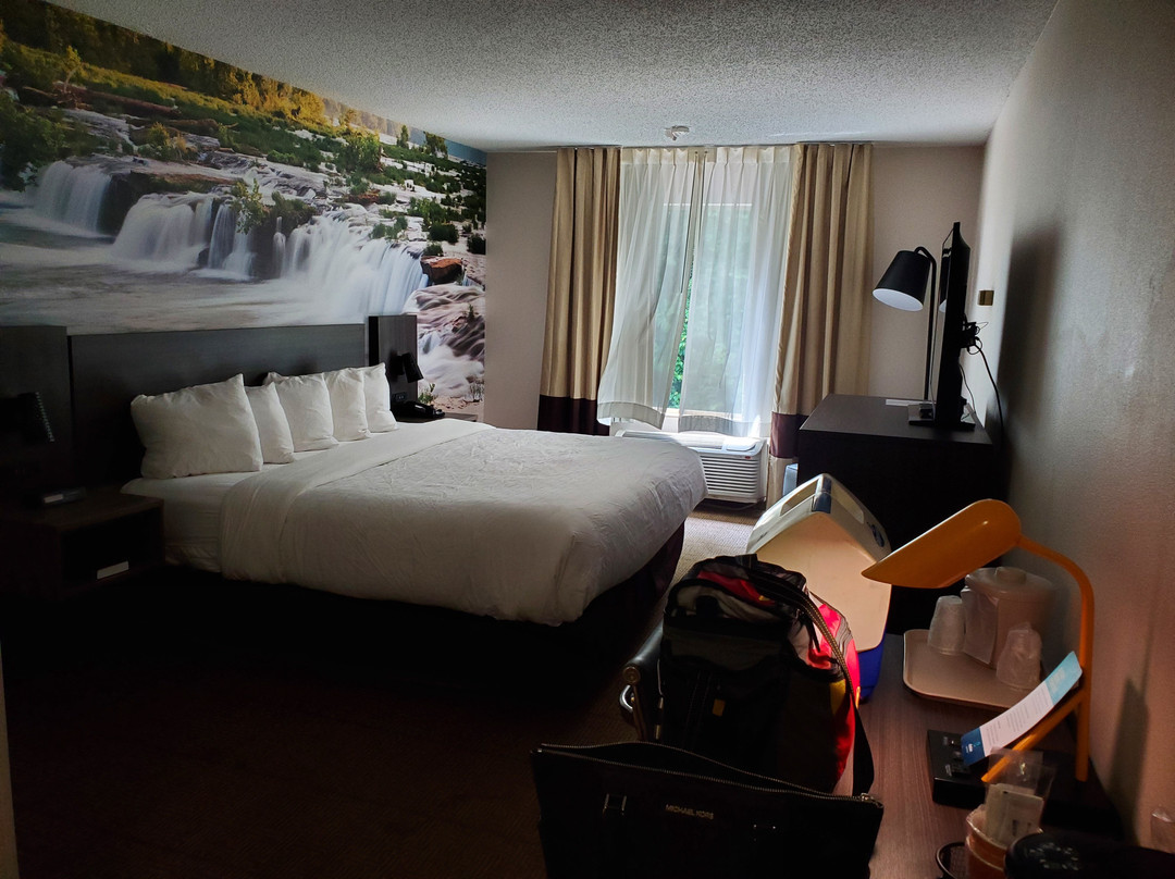 Clarion Pointe Beckley主图