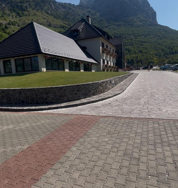 Show Me Albania-地拉那必去景点