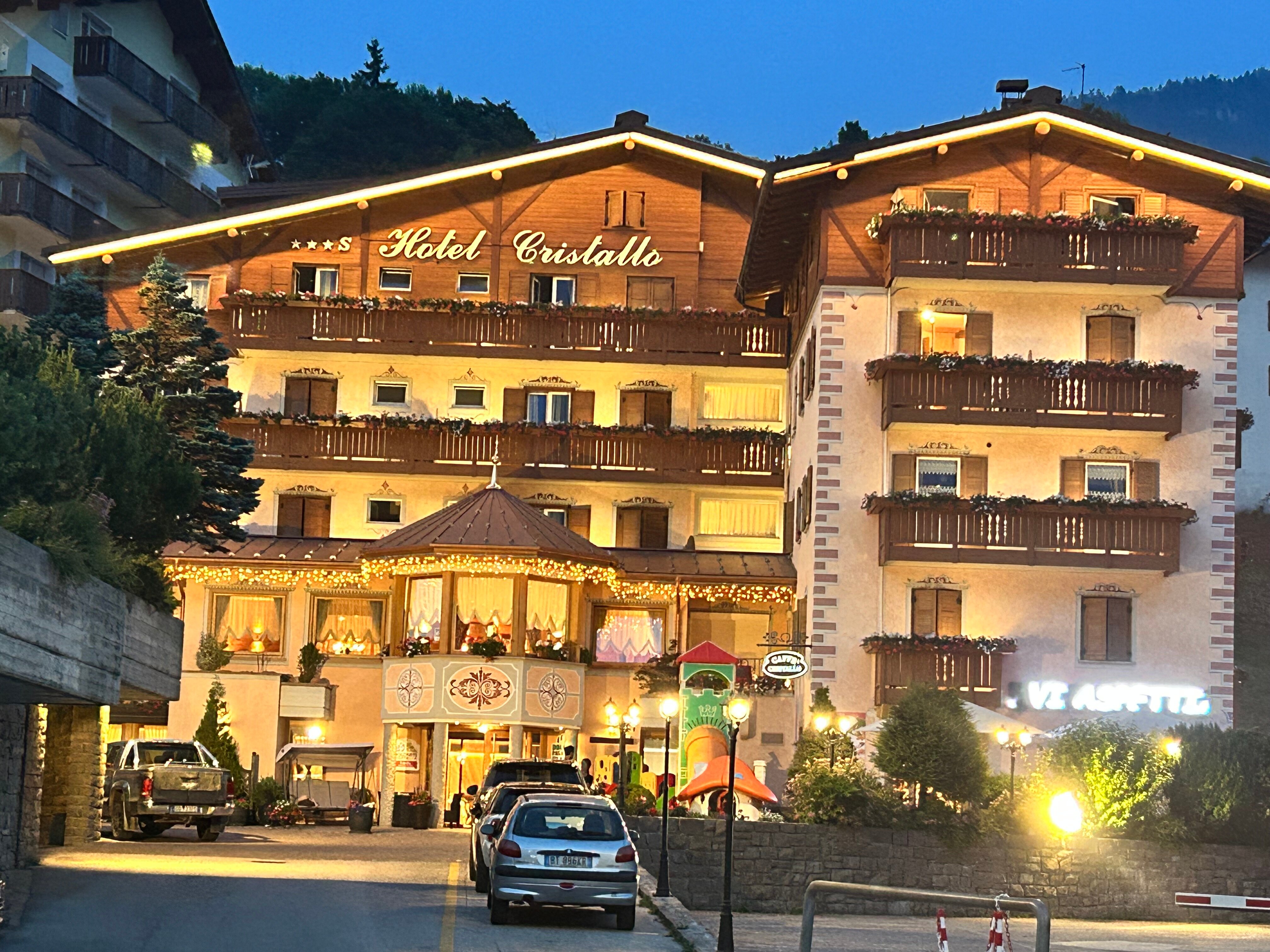 Hotel Cristallo Andalo-官方