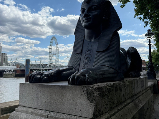 克丽欧佩特拉方尖碑-伦敦必去景点